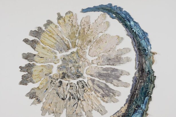 Using Her Body Weight, Brie Ruais Heaves 130 Pounds of Ceramic into Radial Sculptures — Colossal