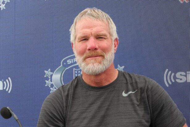 Brett Favre Reveals Parkinson’s Diagnosis