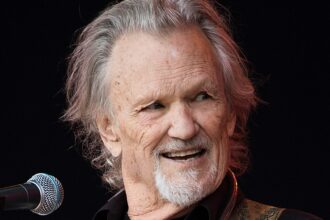 Country Music Legend Kris Kristofferson Dead at 88