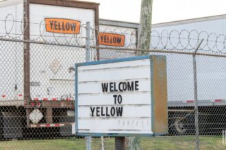 Delaware bankruptcy court says Yellow owes pensions, stock drops 90%