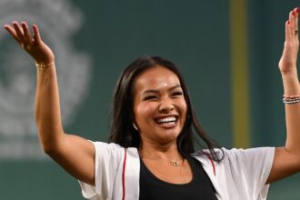 Jenn Tran Shakes off Devin Strader’s Text Post by Focusing on Work