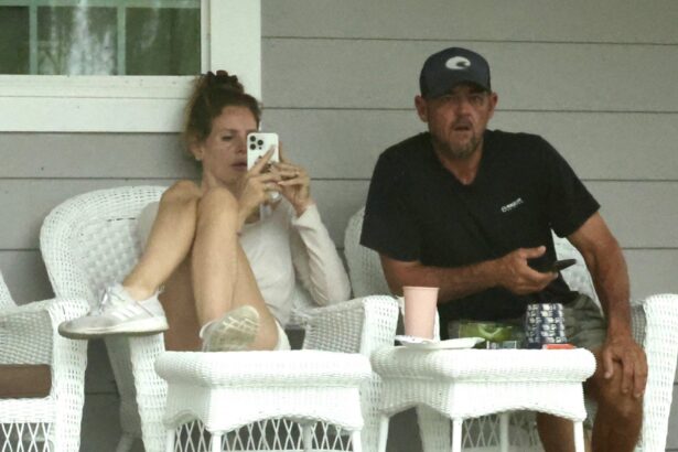 Lana Del Rey Waits Out Hurricane At Rumored Boyfriend’s Louisiana Home