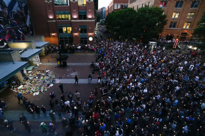 News: Columbus Blue Jackets player Johnny Gaudreau, brother Matthew remembered at candelight vigil - Source: Imagn