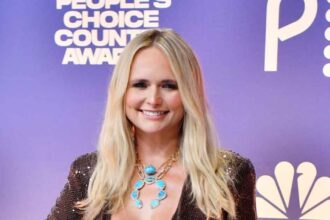 Miranda Lambert Accepts Country Icon Award at PCCAs