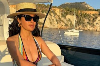 Salma Hayek Shares New Bikini Photos on Her 58th Birthday