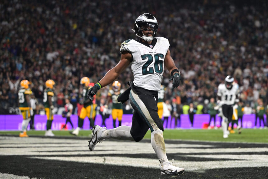 Saquon Barkley’s 3 TDs power Eagles to ‘sloppy’ win over Packers in Brazil