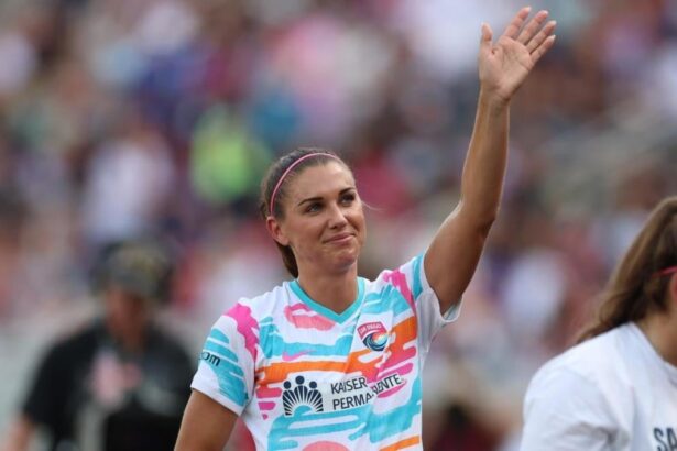 Sights and sounds from Alex Morgan’s final match: USWNT legend plays 13 minutes for San Diego Wave