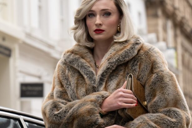 Sophie Turner Plays a Diamond Thief Fighting for Her Child in ‘Joan’