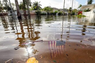 hurricane helene flooding in shore acres st. petersburg florida