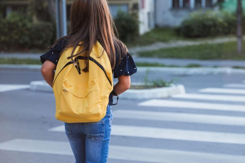 ­This Back-To-School Checklist Can Help Keep Your Child Healthy & Safe