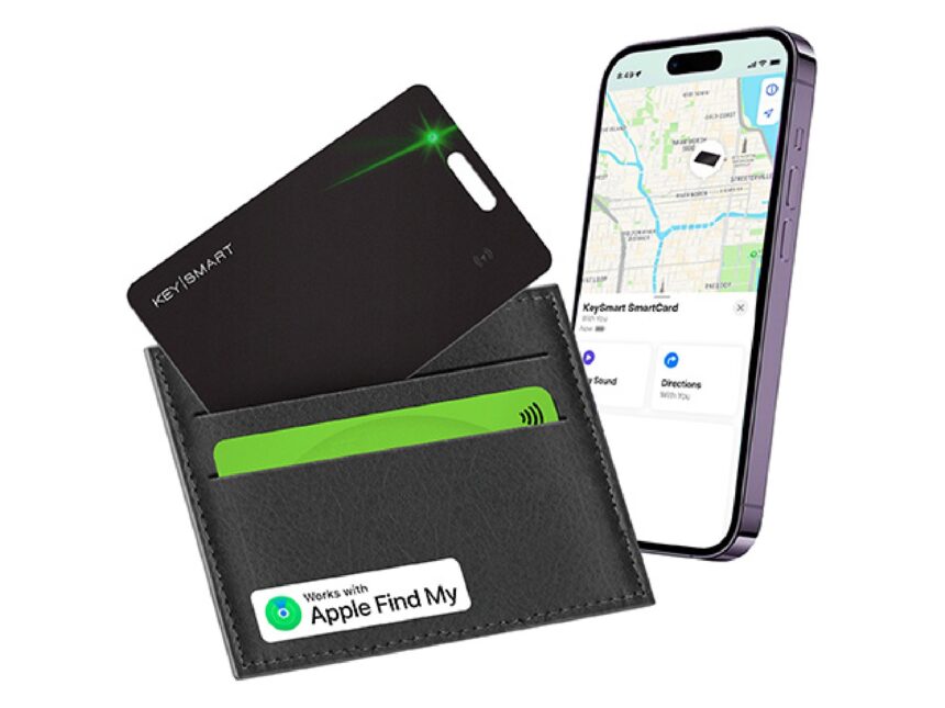 Are you the friend that's always misplacing your wallet? You need this tracking card