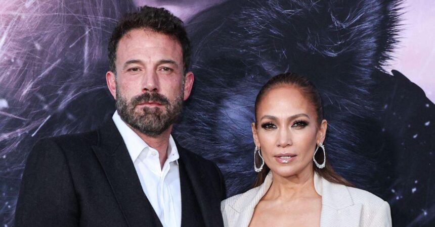 Ben Affleck 'Laying Charm on J Lo' So Split 'Will Not Blow Up'