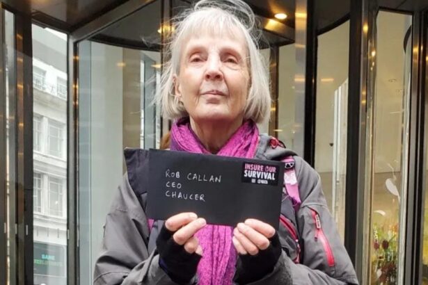 ‘Don’t insure oil, gas and coal’