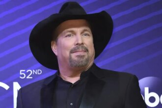 Garth Brooks' Sexual Assault Accuser Says He Used Burner Phone To Sext