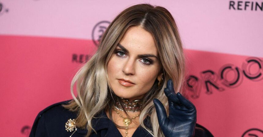 JoJo’s Memoir ‘Over the Influence’: Biggest Bombshells