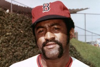 Luis Tiant, Boston Red Sox legend known as ‘El Tiante,’ dies at 83