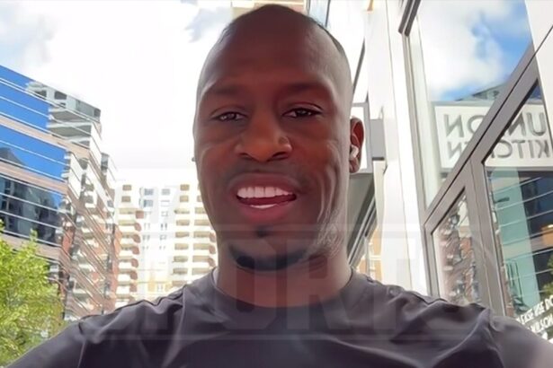 NFL Star-Turned-Actor Vernon Davis Praises Travis Kelce’s ‘Grotesquerie’ Debut