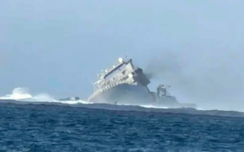 NZ Navy ship sinks off Samoa