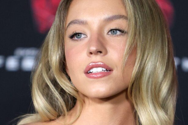 Sydney Sweeney ‘Suffers’ Taping Down Her Boobs for New Boxer Role