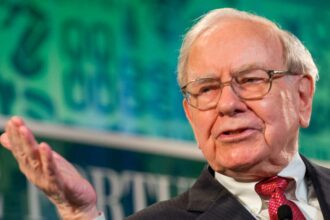 Warren Buffett Says He Wouldn't Be Successful Today If He Didn't Take This $100 College Class: 'I Was That Terrified'