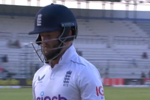 [Watch] Sajid Khan sends back first-innings centurion Ben Duckett for a duck in 2024 PAK vs ENG 2nd Test