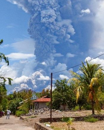 Australia-Indonesia flights disrupted by volcano