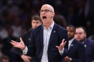 Before Dan Hurley’s UConn master class, he was a high school history teacher