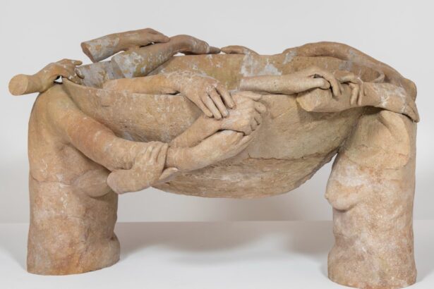 Clementine Keith-Roach Unearths Ancient Vessels for Her Motherly Sculptures — Colossal