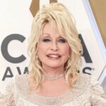 Dolly Parton and Her Family Reveal Death of Singing Icon's Brother