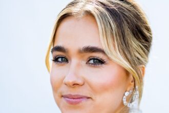 Haley Lu Richardson Joins Emilia Clarke in Peacock Series 'Ponies'