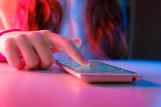 Kiwis spend 37 full days a year on social media – study