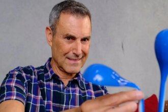 Psychic Uri Geller Tells Donald Trump To Smash The Threat Of Tehran In Letter