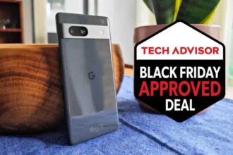 Google Pixel 7a next to Tech Advisor Black Friday Approved Deal badge