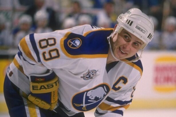 Why isn’t Alexander Mogilny in the Hockey Hall of Fame? There are clues