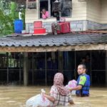 12 Killed As Thailand And Malaysia Face Worst Floods In Decades