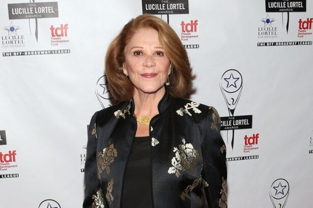 Allison Janney, Sarah Paulson and More React to Linda Lavin’s Death