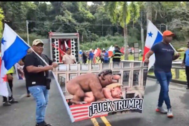 Angry Panamanians Burn Flags Outside U.S. Embassy – Denounce Trump’s Canal Threat as ‘Imperial Delusion’ (VIDEO) |