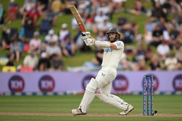 Black Caps set England mammoth total to win