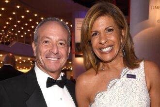 Hoda Kotb Reveals She's Spending Christmas With Ex Joel Schiffman