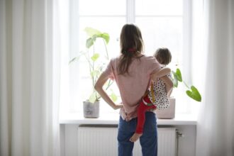 KiwiSaver: Women facing 'motherhood penalty'