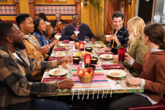 Max Greenfield Breaks Down 'The Neighborhood' and Show's Consistency