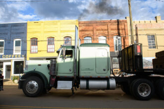 No Matter Who’s in Office, the Choice for Cleaner Trucks Is Obvious