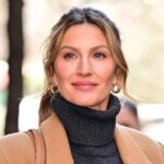 Pregnant Gisele Bundchen Flaunts Baby Bump in Bikini at Beach 