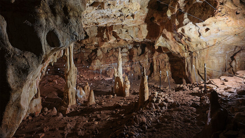 The oldest known ritual chamber in the Middle East has been found