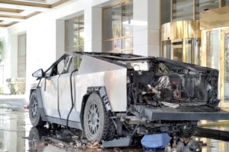 Elon Musk Praises Cybertruck’s Durability After It Contained Explosion and Directed Blast Upwards: ‘The Evil Knuckleheads Picked the Wrong Vehicle for a Terrorist Attack’ |