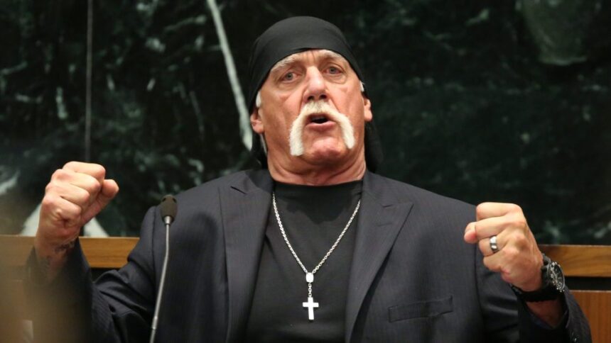 Hulk Hogan Booed Heavily During 'Monday Night Raw' Netflix Debut