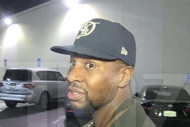 Jonathan Majors Says He Evacuated Home, Encourages L.A. to ‘Stay Positive’