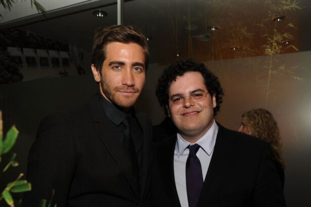 Josh Gad Says Jake Gyllenhaal Didn’t Approve of ‘The Book of Mormon’