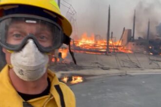 Multiple Homes Are Burning as Los Angeles Firefighters Are Having Issues with Water Pressure - Wildfire Rages Out of Control - Hydrants Are Dry (VIDEOS) | The Gateway Pundit