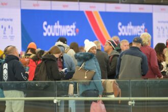 Nearly 1,800 DIA flights canceled, delayed amid weekend winter weather